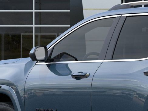 New 2026 GMC Terrain Denali w/ LPO, Black Badging Package image 12