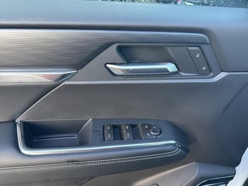 New 2026 GMC Acadia Elevation image 10