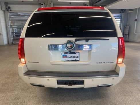 Used 2013 Cadillac Escalade ESV Platinum AWD/4WD image 6