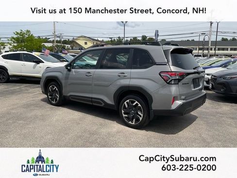 Used 2025 Subaru Forester Limited AWD/4WD image 5