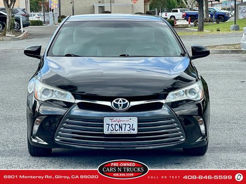 Used 2016 Toyota Camry LE FWD image 2
