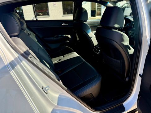 Used 2020 Kia Sportage S w/ S Sunroof Package image 13