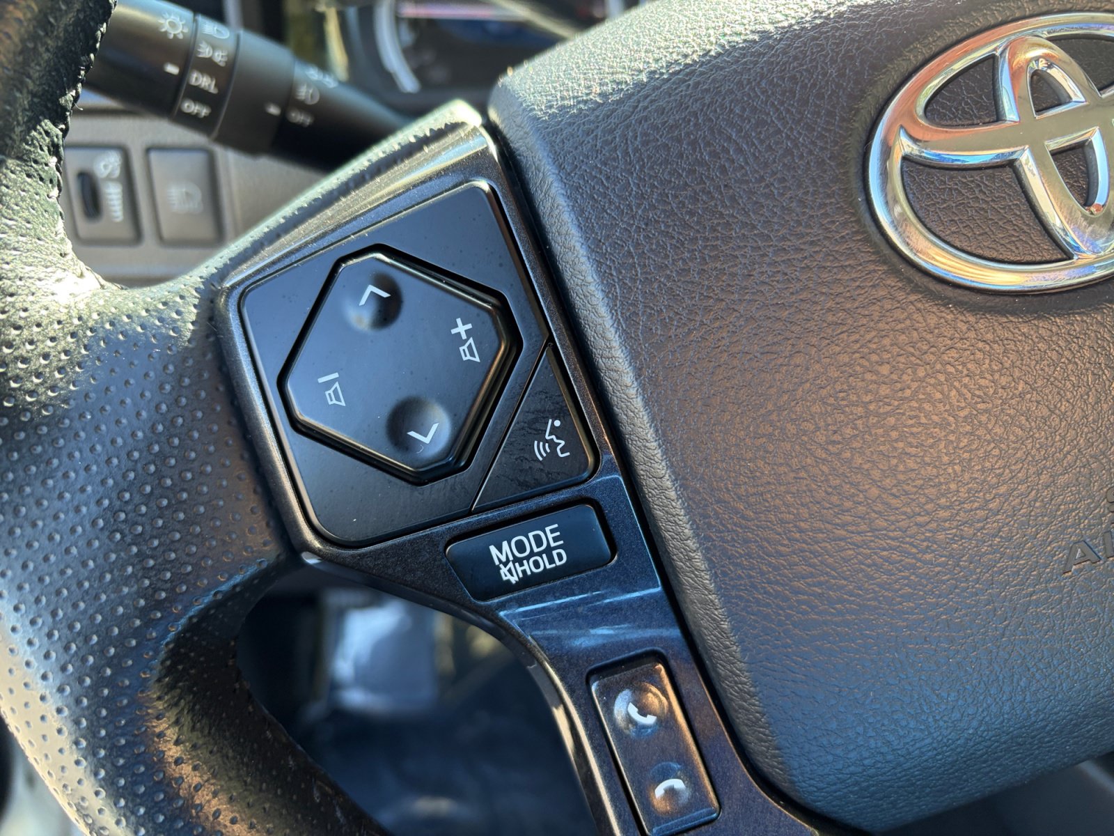 Used 2024 Toyota 4Runner TRD Off-Road Premium w/ Moonroof Package AWD/4WD image 14