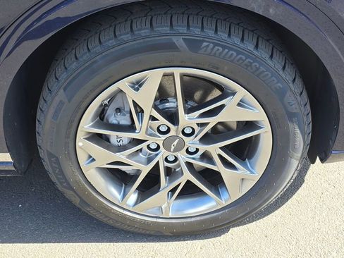 Used 2025 Genesis GV70 2.5T AWD/4WD image 44