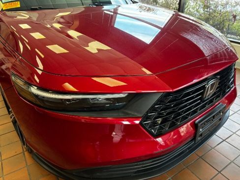 Used 2023 Honda Accord Sport image 2