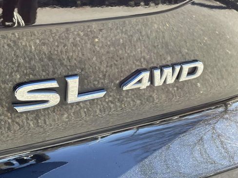 Used 2023 Nissan Pathfinder SL image 9