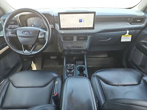 Used 2025 Ford Maverick Lariat w/ Black Appearance Package image 9