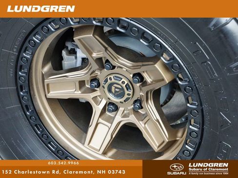 Used 2023 Jeep Gladiator Sport image 19