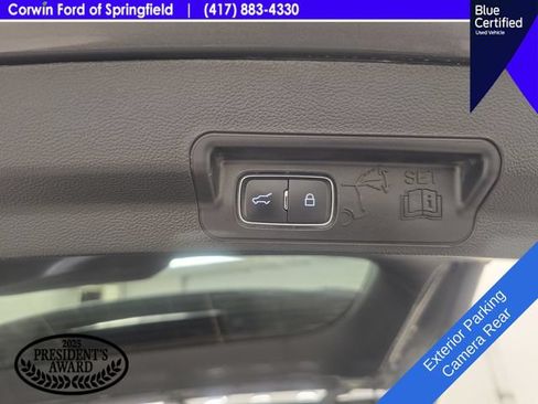 Used 2022 Ford Explorer XLT w/ Equipment Group 202A AWD/4WD image 17