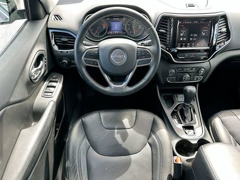 Used 2019 Jeep Cherokee Limited image 22