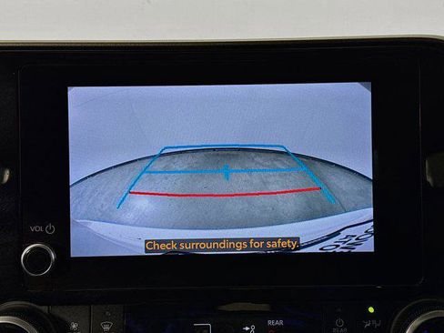 Certified 2024 Toyota Highlander XLE AWD/4WD image 13