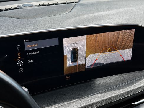 Used 2025 Cadillac XT4 Premium Luxury FWD image 10