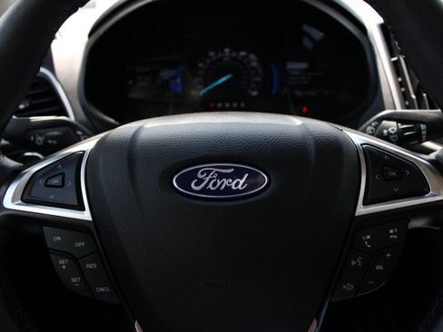Used 2024 Ford Edge SEL w/ Convenience Package AWD/4WD image 17