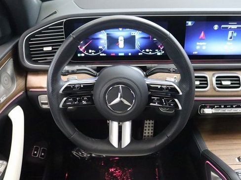 Used 2025 Mercedes-Benz GLE 450e 4MATIC image 5