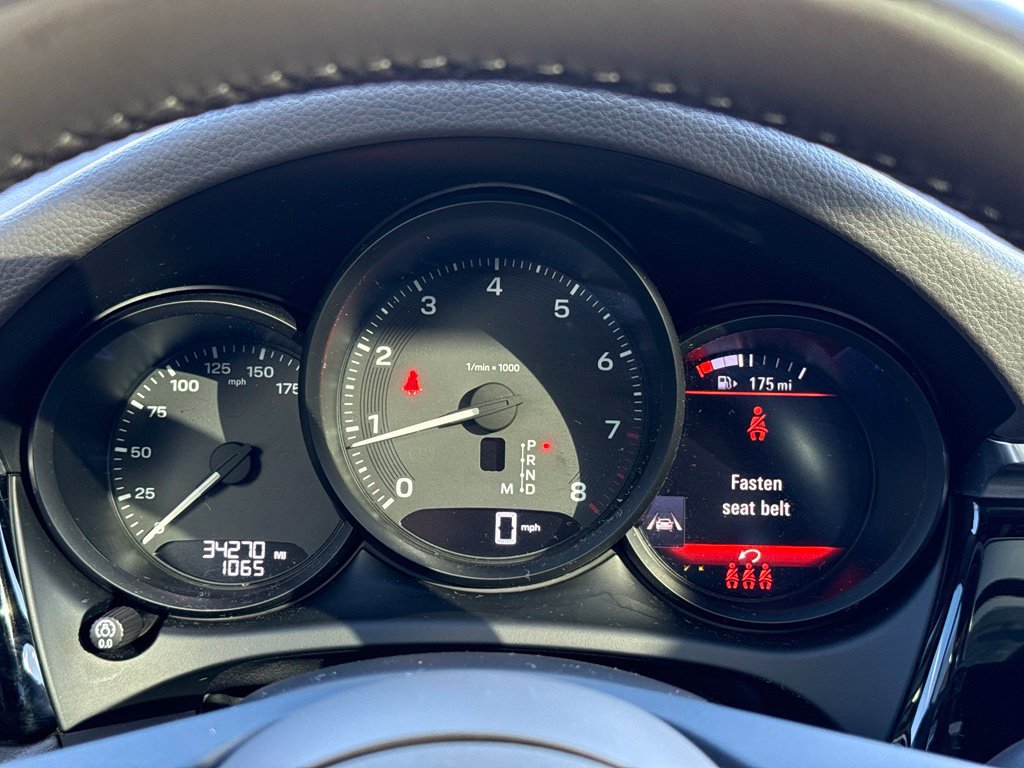 Used 2022 Porsche Macan AWD/4WD image 29