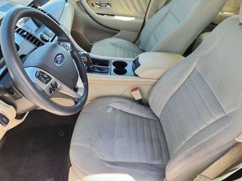 Used 2013 Ford Taurus SE FWD image 13