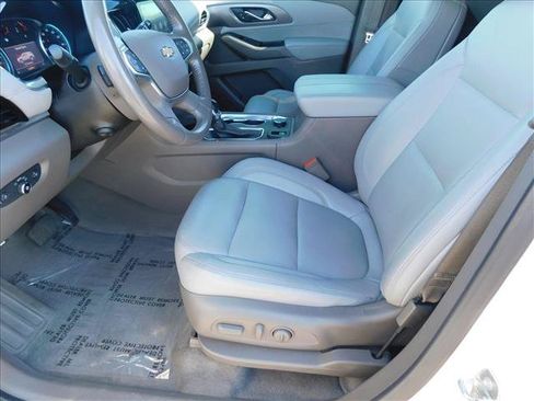 Used 2021 Chevrolet Traverse Premier AWD/4WD image 23