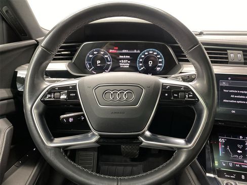 Used 2023 Audi e-tron Premium Plus w/ Premium Plus Package AWD/4WD image 15