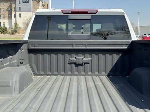 Used 2024 Chevrolet Silverado 1500 LT image 31