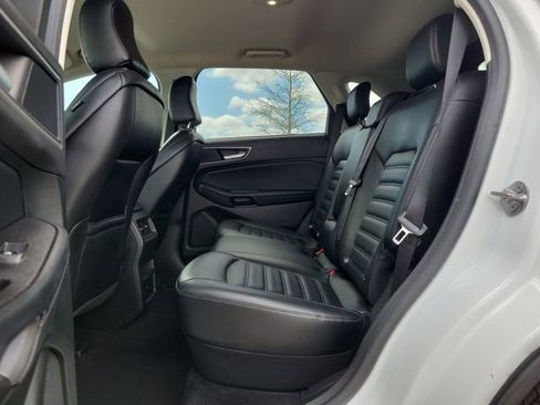 Used 2023 Ford Edge SEL image 10