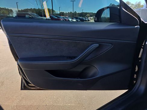 Used 2021 Tesla Model 3 Standard Range Plus image 31