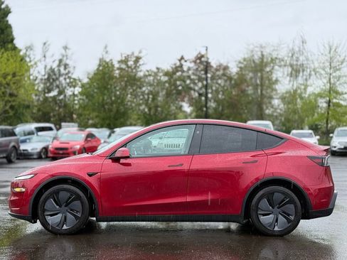 Used 2026 Tesla Model Y Long Range image 2