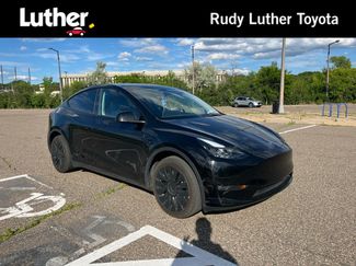 Used 2023 Tesla Model Y AWD video 1