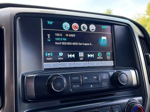 Used 2018 Chevrolet Silverado 1500 LT w/ All Star Edition image 21