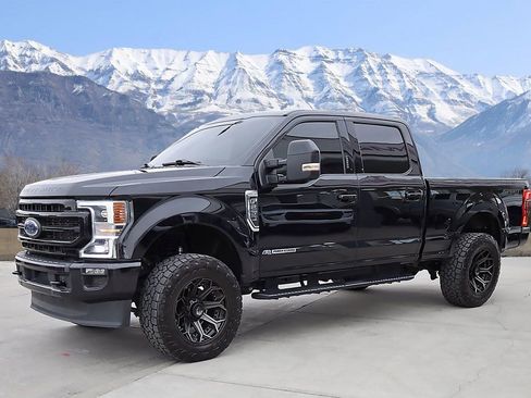 Used 2022 Ford F250 Lariat w/ Lariat Ultimate Package AWD/4WD image 2