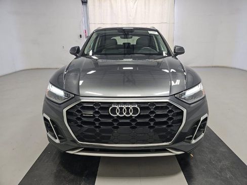 Used 2023 Audi Q5 2.0T Premium w/ Convenience Package AWD/4WD image 3