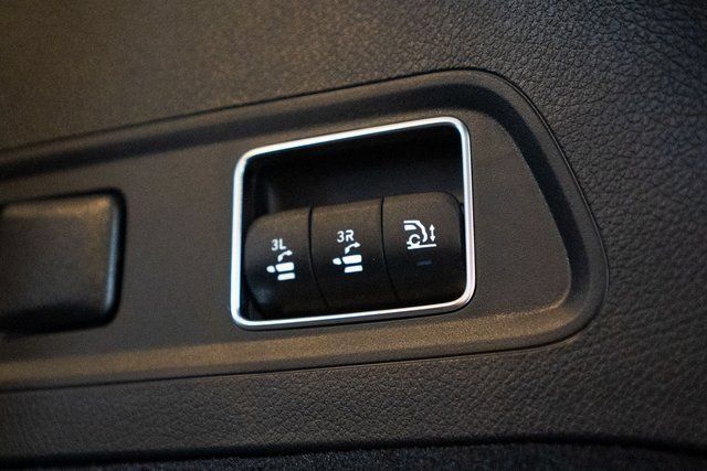 Certified 2026 Mercedes-Benz GLS 450 4MATIC image 38