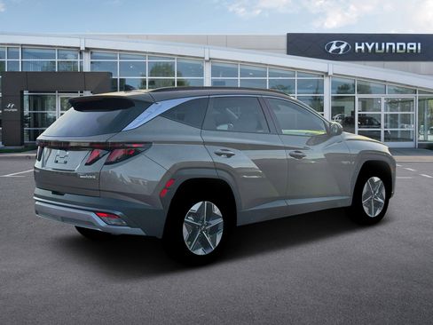 New 2026 Hyundai Tucson SEL image 8