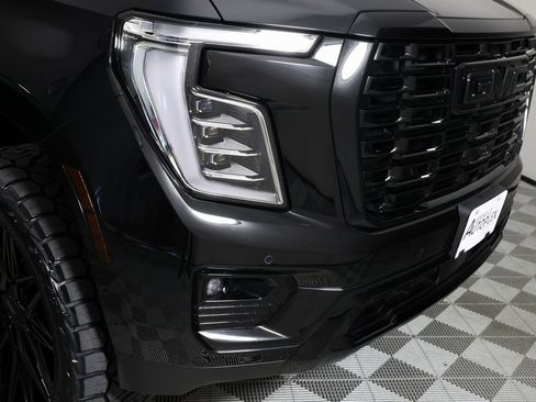 Used 2026 GMC Yukon XL Denali w/ Denali Reserve Package image 50