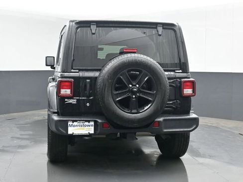 Used 2020 Jeep Wrangler Unlimited Sahara image 13