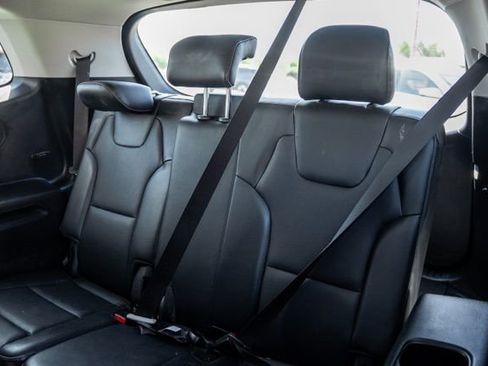 Used 2025 Kia Telluride LX FWD image 30