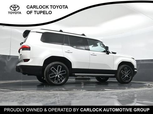 Used 2024 Lexus GX 550 w/ Accessory Package (Z1) AWD/4WD image 48