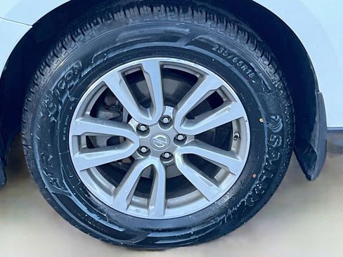 Used 2014 Nissan Pathfinder SL w/ SL Tech Package AWD/4WD image 32
