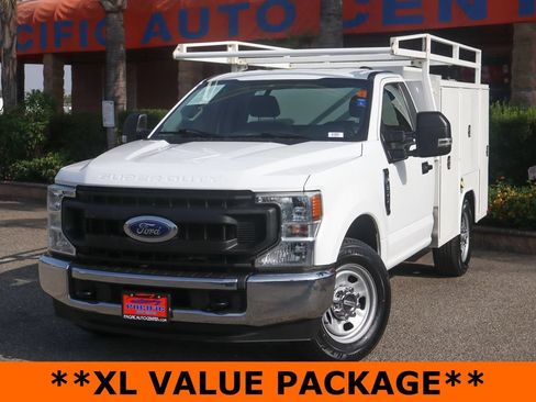Used 2022 Ford F350 XL w/ Power Equipment Group RWD image 4