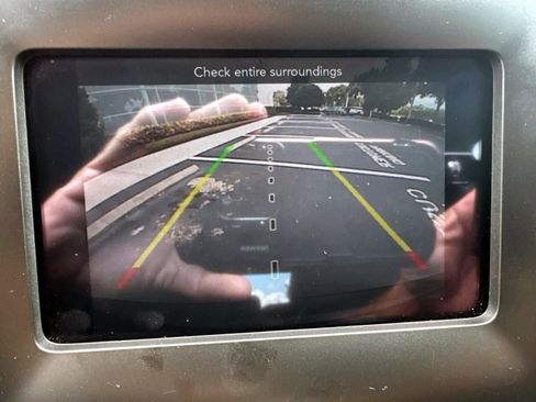 Used 2019 Jeep Cherokee Latitude Plus image 30