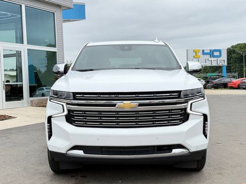 Used 2023 Chevrolet Suburban Premier AWD/4WD image 6