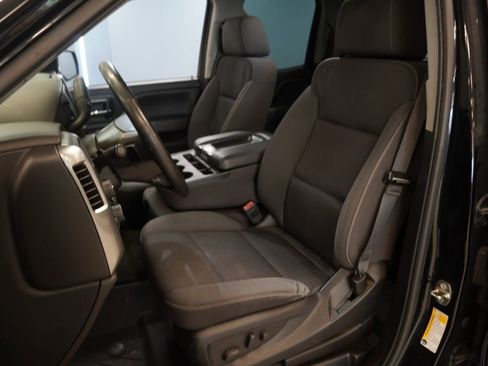 Used 2018 Chevrolet Silverado 1500 LT w/ LPO, Black Pack AWD/4WD image 3