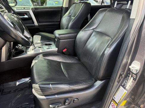 Used 2015 Toyota 4Runner Limited AWD/4WD image 11