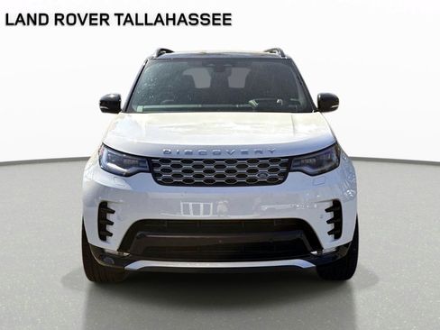 Used 2024 Land Rover Discovery Metropolitan Edition AWD/4WD image 2