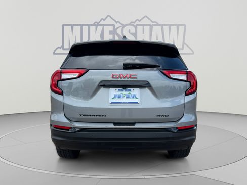 Used 2023 GMC Terrain SLT w/ Elevation Edition AWD/4WD image 4