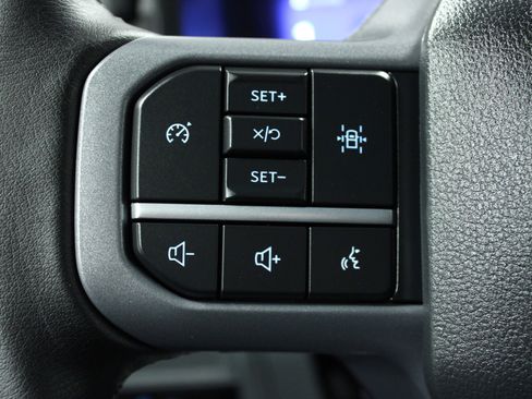 Used 2025 Ford F150 Lightning XLT AWD/4WD image 20