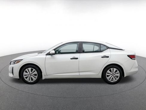 Used 2025 Nissan Sentra S FWD image 4