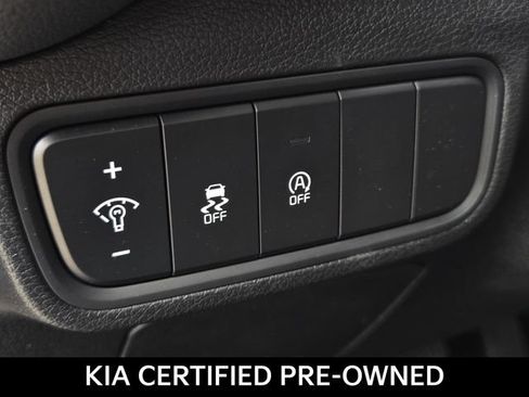 Certified 2025 Kia Soul LX FWD image 18