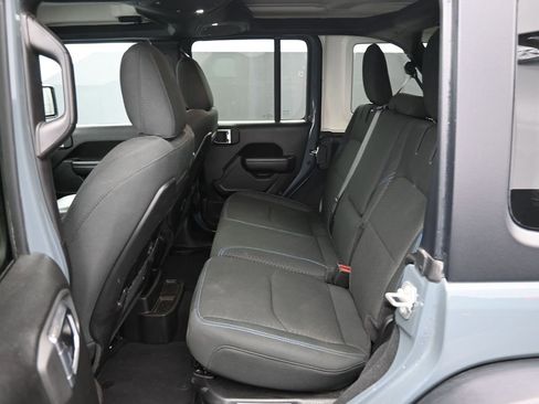 Used 2024 Jeep Wrangler Unlimited Rubicon 4xe image 19