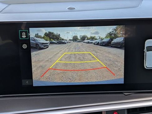 New 2026 Kia Sorento S w/ S Panoramic Sunroof Package FWD image 24