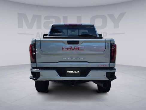 Used 2025 GMC Sierra 2500 AT4 w/ AT4 Premium Plus Package AWD/4WD image 4